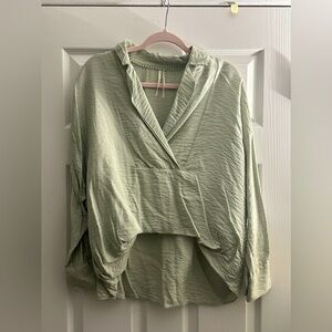 ANTHROPOLOGIE: The Dylon Long-Sleeve Wide-Placket Top